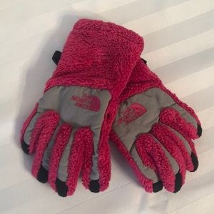 Girls pink North Face Gloves